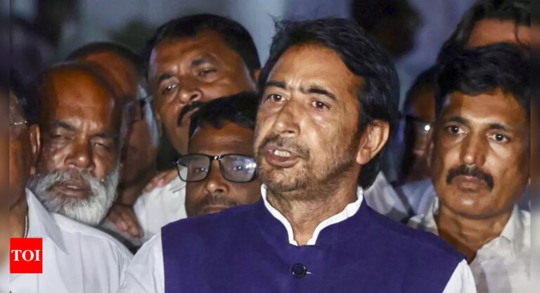  Congress neta's ‘cheaper LPG for infiltrators’ offer sparks row | India News - Times of India