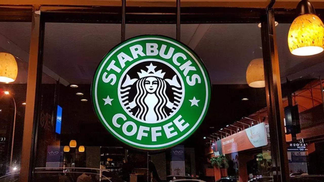 Starbucks ने 1100 कर्मचारियों को किया बेरोजगार, जानिए पूरा मामला