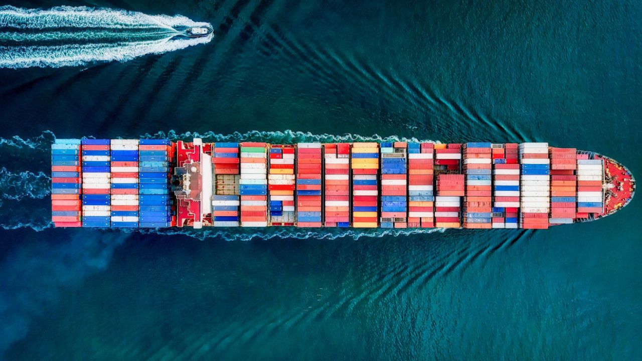 China-US trade: भारत की गिरती पोजीशन के बावजूद मजबूत हुई उम्मीदें, चीन-अमेरिका व्यापार युद्ध से फायदा