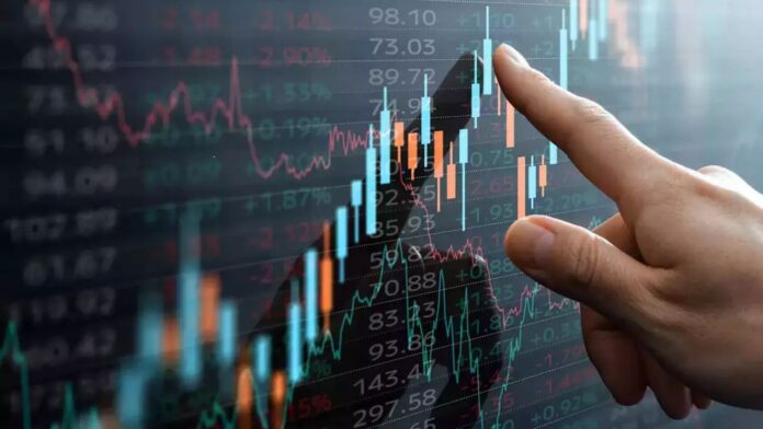 Stock: इन सरकारी कंपनियों के स्टॉक ने निवेशकों को मालामाल किया, जानें कौन सी कंपनी रही टॉप