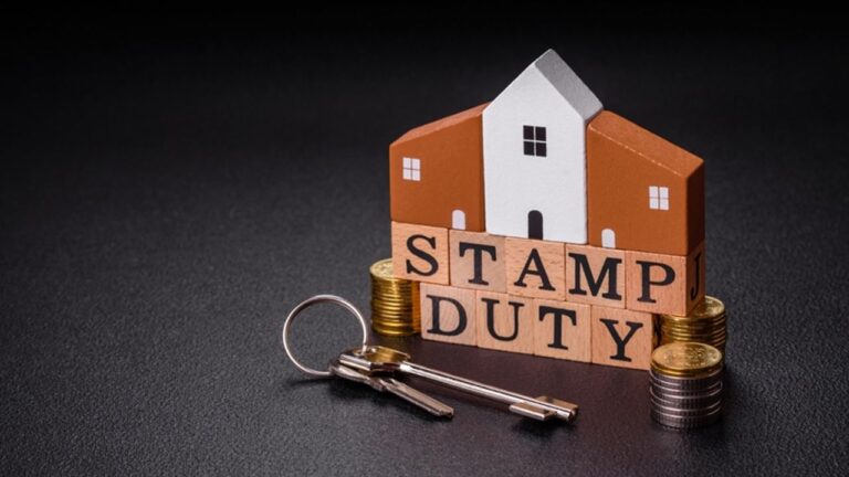 Stamp Duty: रजिस्ट्री का खर्च आधा कर सकते हैं आप, बस अपनाइए ये चार स्मार्ट लीगल ट्रिक्स