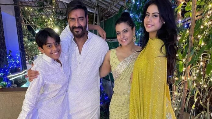 Nysa Devgan Birthday Party: काजोल ने नीसा देवगन के जन्मदिन पर साझा की हंसती तस्वीर! पूछा सवाल 'मैं उसकी कॉपी हूं या वो मेरी..?