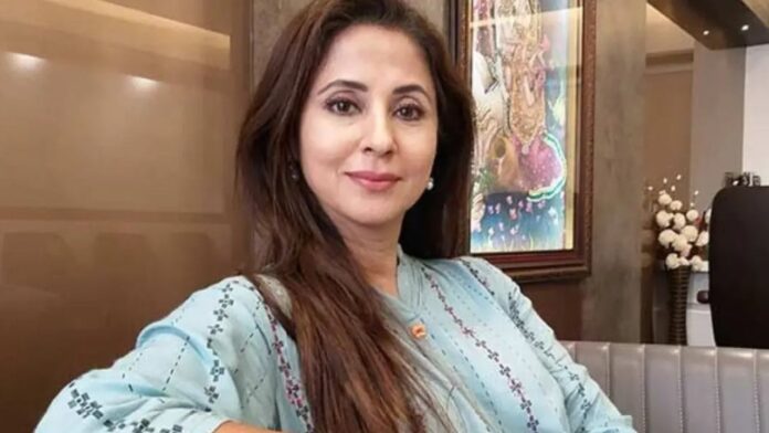 51 की उम्र में ऐसा कायापलट! Urmila Matondkar के चेहरे ने क्यों खींचा ट्रोल्स का ध्यान?