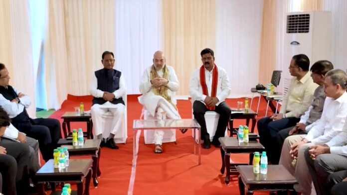नक्सल मोर्चे पर Amit Shah की गुप्त बैठक! नक्सली नेटवर्क पर गृह मंत्रालय की कड़ी नजर