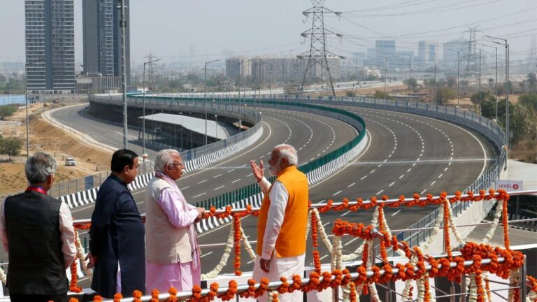 दिल्लीवासियों को मिला ट्रैफिक जाम से छुटकारे का तोहफ़ा, पीएम मोदी ने खोला तीसरा रिंग रोड और द्वारका एक्सप्रेसवे का रास्ता