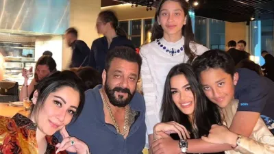 Trishala Dutt: संजय दत्त की बेटी त्रिशाला दत्त की लाइफस्टाइल और कमाई का सच