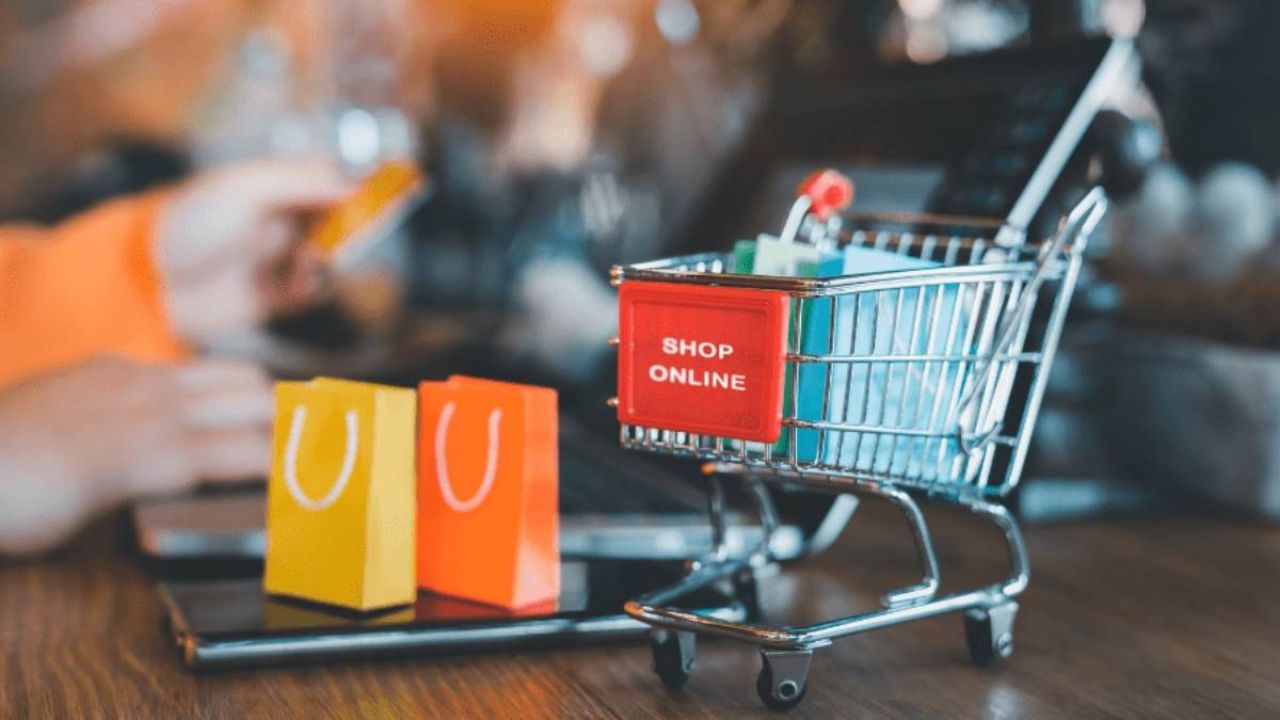 Amazon-Flipkart sale: त्योहारों में ऑनलाइन शॉपिंग? पहले यह चेक करें, नहीं तो बन सकते हैं ठगी का शिकार