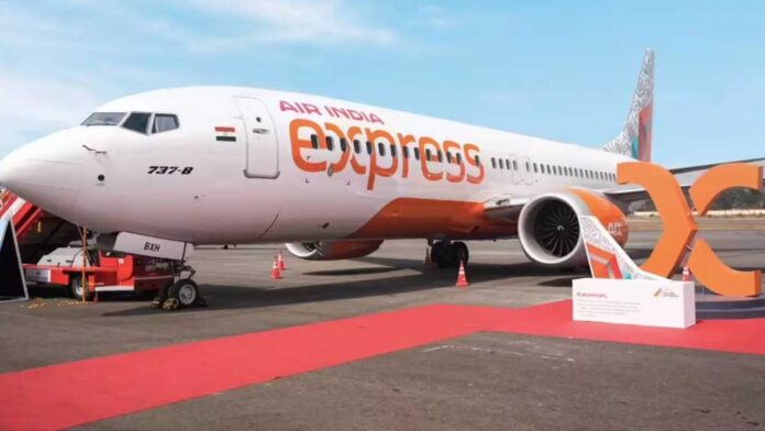 Air India Express फ्लाइट IX-1086 में कॉकपिट घुसने की कोशिश, 9 यात्रियों को CISF के हवाले किया गया