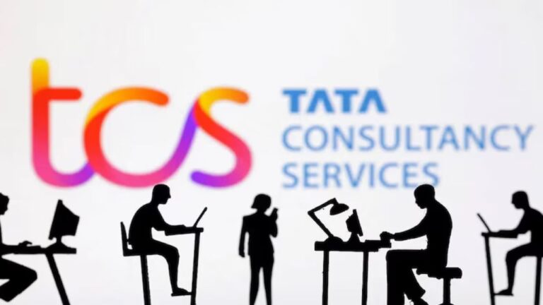 TCS ने 19,755 कर्मचारियों को किया छंटनी का शॉकिंग ऐलान, NITES ने लगाया कंपनी पर बड़ा आरोप, जानिए पूरी कहानी