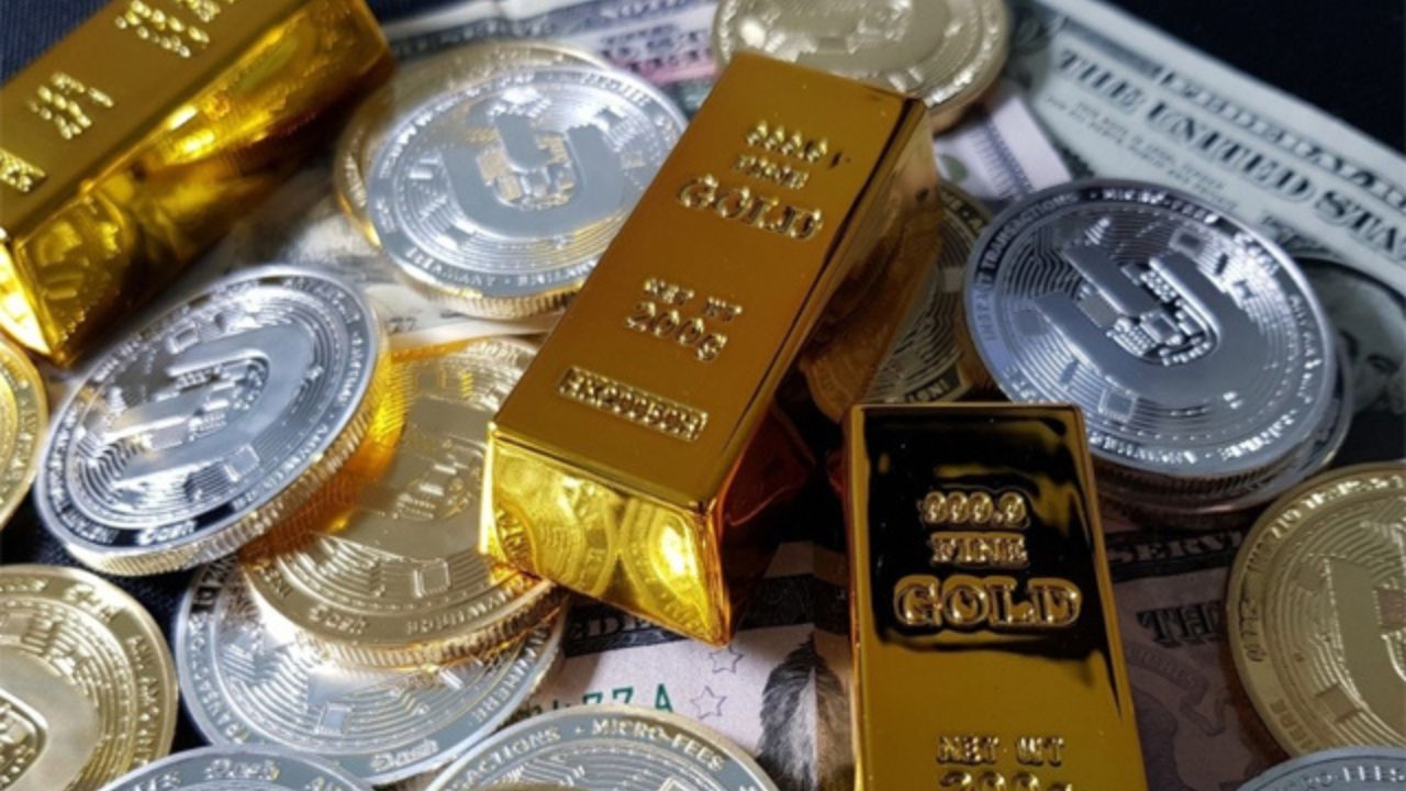 Gold Price: सोने के भाव लगातार बढ़ते रहे, MCX पर दिसंबर डिलीवरी 1,32,050 प्रति 10 ग्राम तक पहुंचा, निवेशकों में उत्साह
