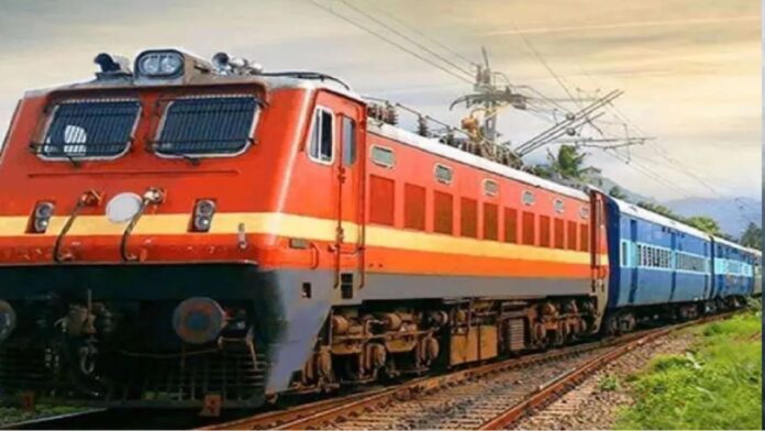 Railways: क्या दिल्ली-पटना समर्पूर्ण क्रांति एक्सप्रेस में बढ़ेंगे अतिरिक्त कोच, सांसद ने उठाई मांग?