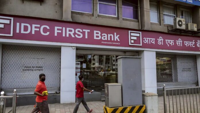 IDFC फर्स्ट बैंक के फ्रॉड में 645 करोड़ का भुगतान, ग्राहकों को राहत मिली