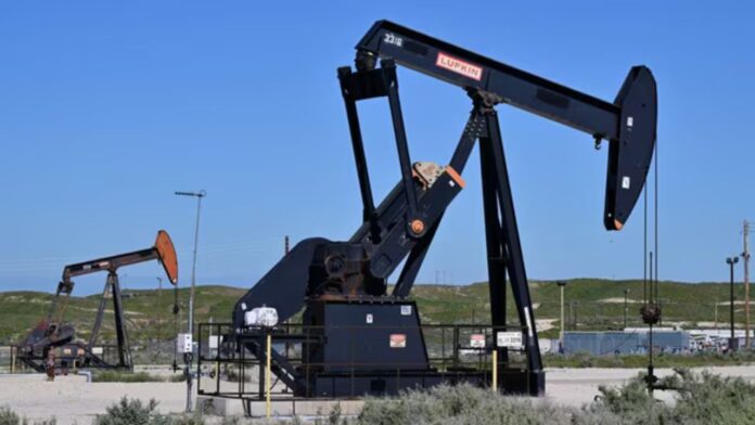 मिडिल ईस्ट तनाव के बीच ब्रेंट क्रूड में आई 10 प्रतिशत से ज्यादा की अचानक गिरावट