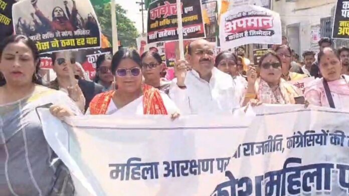 उत्तराखंड विधानसभा के बाहर कांग्रेस का बड़ा धरना क्या मिलेगा महिलाओं को आरक्षण अधिकार