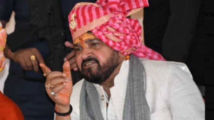 सवर्ण समाज और आरक्षण को लेकर बृज भूषण का विवादित बयान बना चर्चा का विषय