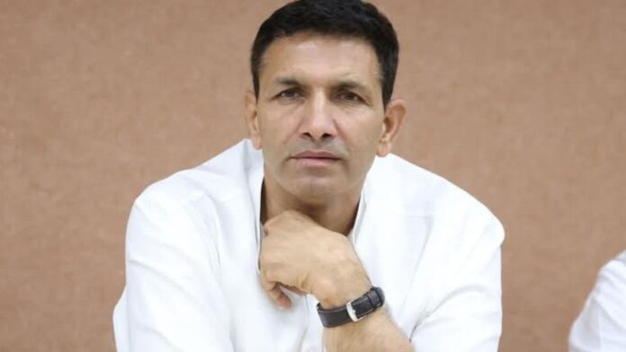 राज्यसभा चुनाव से पहले कांग्रेस में संकट गहराया. विधायकों और संगठन में बढ़ा टकराव