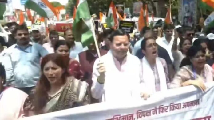 महिला आरक्षण को लेकर उत्तराखंड में राजनीतिक तूफान, CM धामी भी शामिल