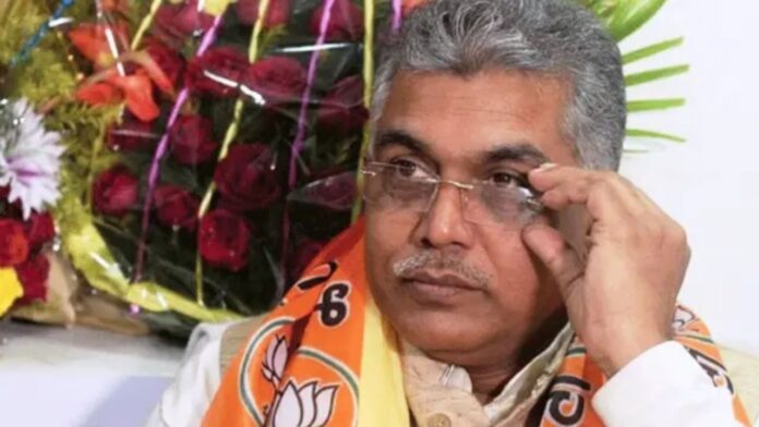 अभिषेक बनर्जी पर हमले के बाद दिलीप घोष के बयान से मचा सियासी तूफान