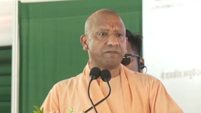फिरोजाबाद में सीएम योगी का विपक्ष पर हमला, बोले- सपा का एजेंडा विकास नहीं