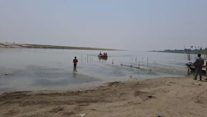 मुंगेर में गंगा स्नान बना काल, एक ही परिवार की चार बेटियों समेत 6 की मौत