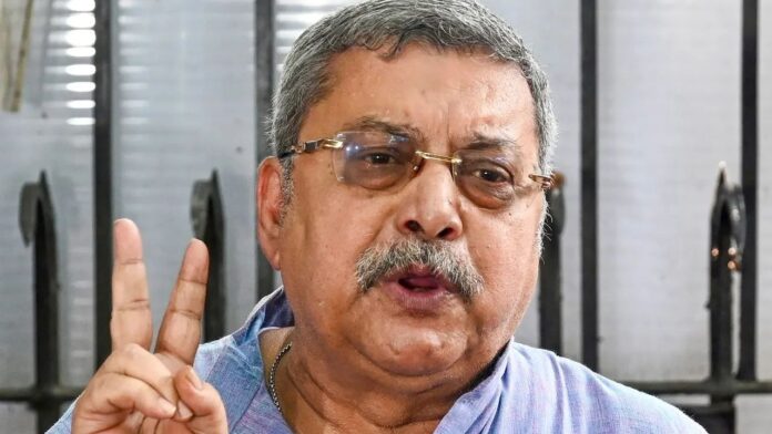 TMC सांसद कल्याण बनर्जी पूरे मानसून सत्र के लिए निलंबित, महिला सांसदों पर टिप्पणी बनी वजह