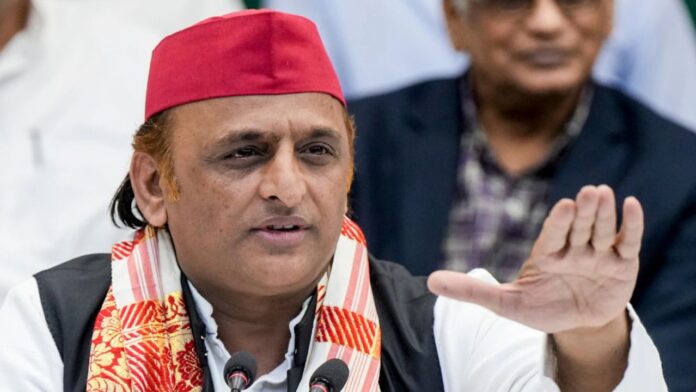 संसद में अखिलेश यादव ने स्पीकर से पूछा, क्या सरकार और कांग्रेस में समझौता हो गया?