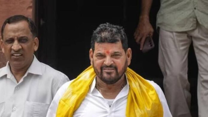 बृजभूषण शरण सिंह पर सपा का बड़ा बयान, BJP छोड़ें तो स्वागत? यूपी की सियासत में बढ़ी हलचल