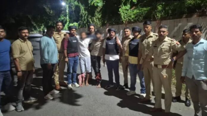 गोरखपुर में पुलिस मुठभेड़, दो चेन स्नेचर गिरफ्तार, दोनों के पैर में लगी गोली, सिपाही भी घायल हुआ