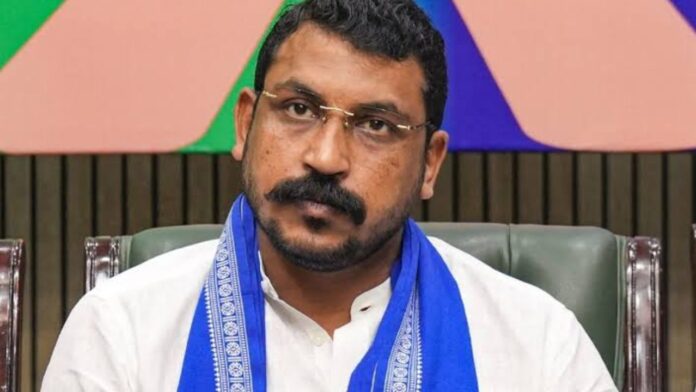 RSS के आरक्षण बयान पर चंद्रशेखर आजाद का तीखा हमला, बोले- 'जातीय जनगणना कब होगी, जवाब दीजिए'