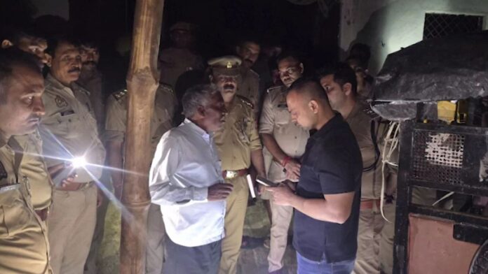 कानपुर में घर के बाहर युवक की गोली मारकर हत्या, पुरानी रंजिश पर शक