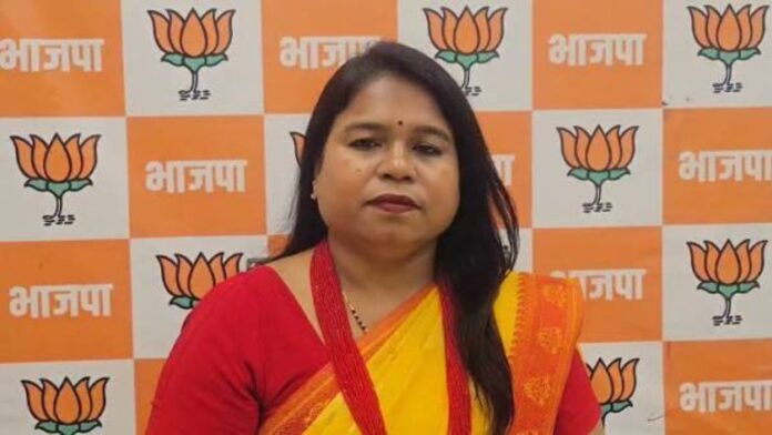 आम जनमत पार्टी के कथित 620 करोड़ चंदे पर घमासान, अनामिका पासवान ने खुद को विवाद से अलग बताया