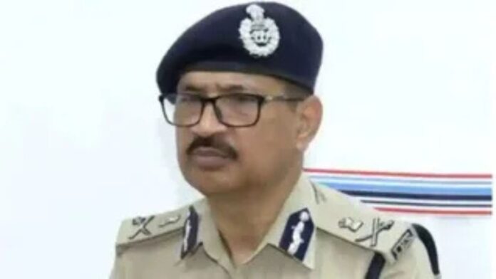 बिहार DGP विनय कुमार ने लिया VRS, अब संभालेंगे मुख्य सूचना आयुक्त की जिम्मेदारी