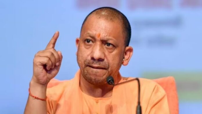 योगी का बड़ा ऐलान, 6 महीने में एक लाख युवाओं को सरकारी नौकरी देने का दावा