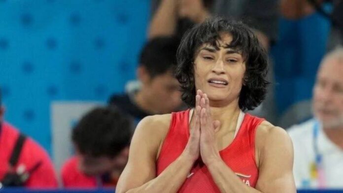 विनेश फोगाट की याचिका पर दिल्ली हाईकोर्ट सख्त, WFI से मांगा जवाब