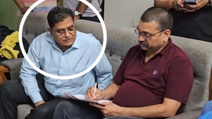 मंडला नगर पालिका CMO 2 लाख की रिश्वत लेते पकड़े गए, 15 लाख के भुगतान के बदले 4 लाख मांगने का आरोप