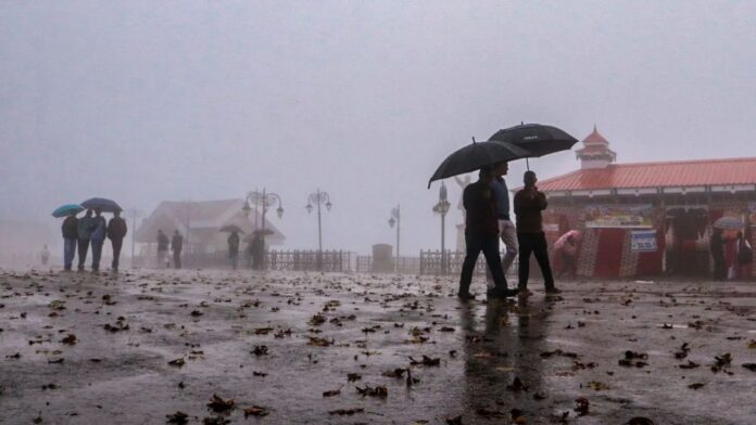 Weather Update: यूपी-उत्तराखंड से तमिलनाडु तक बारिश का अलर्ट, दिल्ली-NCR में आंधी और ओले गिरने की संभावना